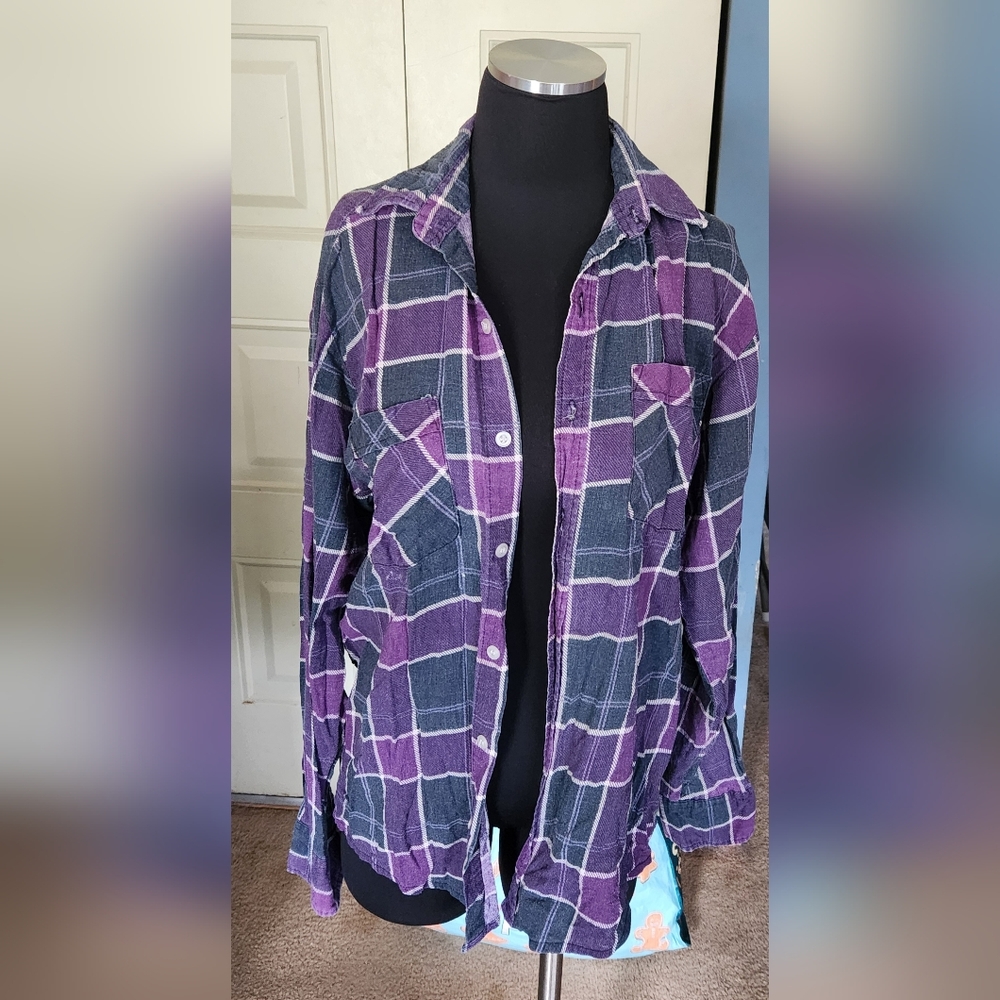 Woodland Purple and Black Plaid Women's Flannel Shirt Size M